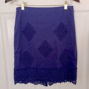 ANN TAYLOR LOFT SKIRT, DEEP BLUE WITH EMBROIDERED PATTERN, SUPER CUTE!